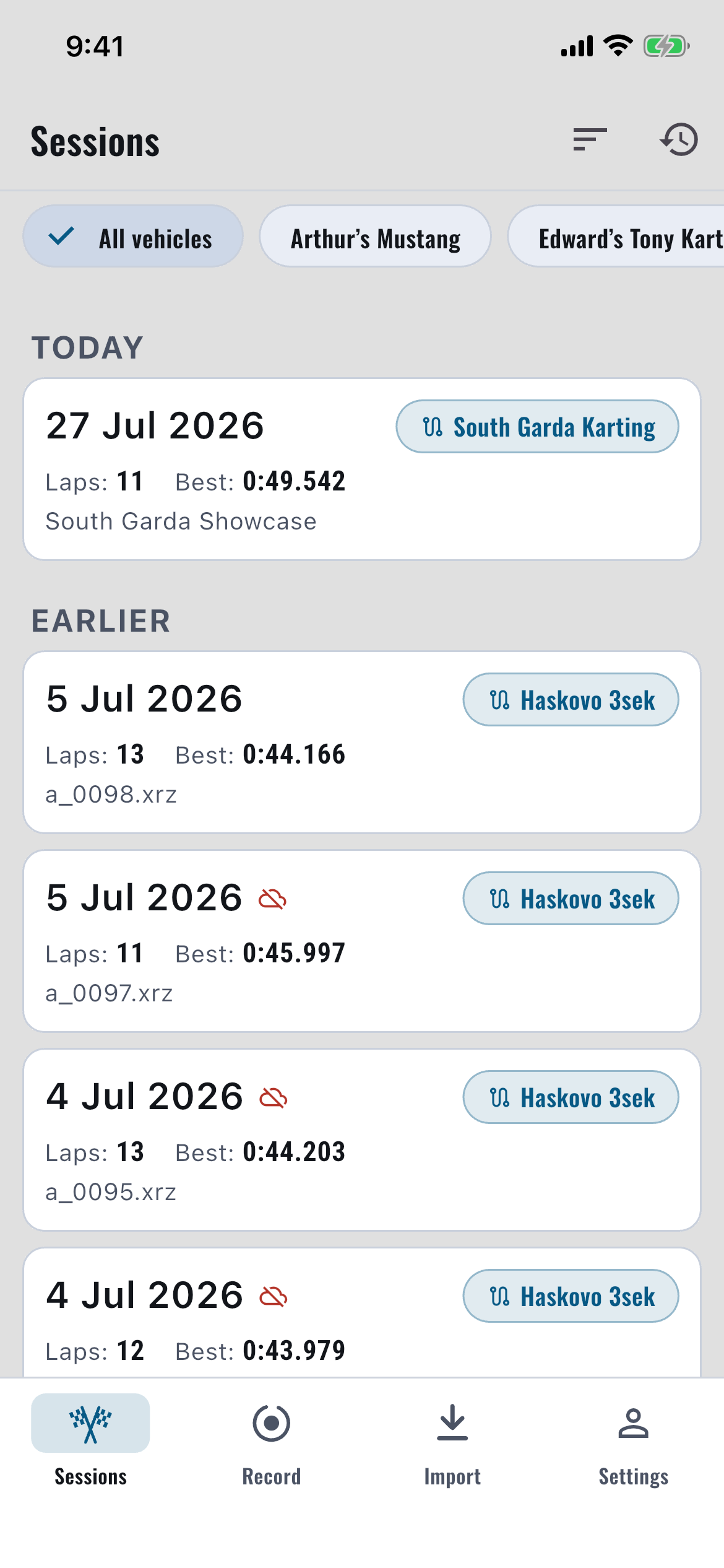 Import-Bildschirm mit einem WLAN-Scan nach MyChron oder der Auswahl einer Datei zum Importieren.
